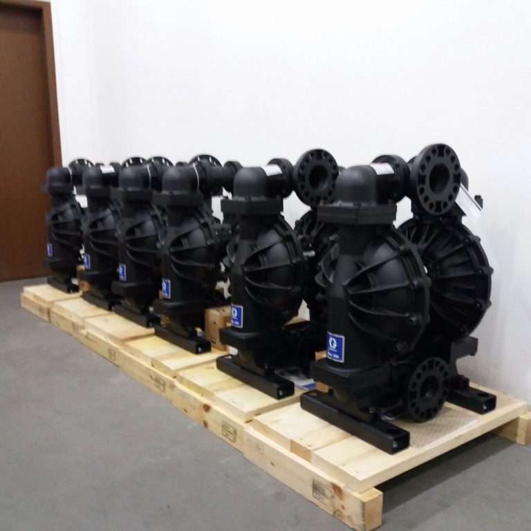 Bomba Husky 3300